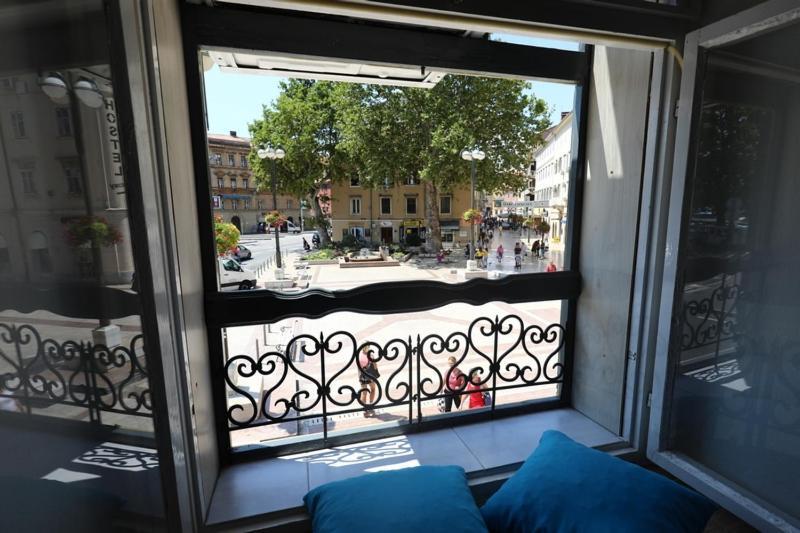 Odeon Apartment And Rooms Риека Экстерьер фото